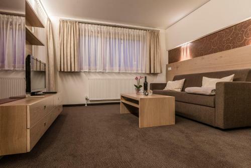 Aparthotel Tschanun Garni