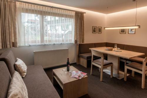 Aparthotel Tschanun Garni