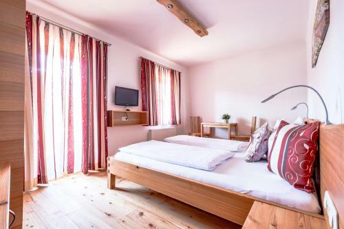 Hostal Pension Tannhof