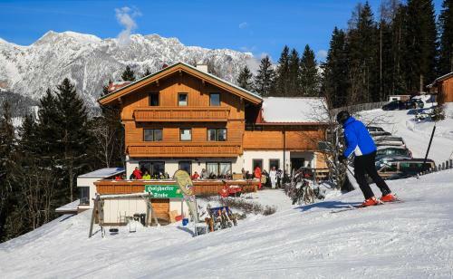Hostal Holzhackerstube