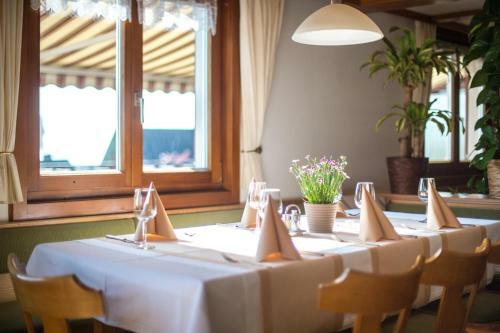 Posada Gasthof Kreuz Bildstein
