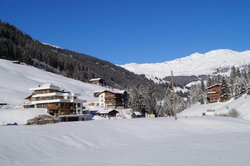 Apartamento Alps Tux