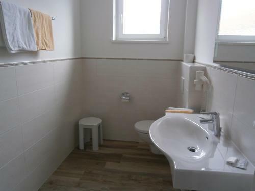 Hostal Pension & Apartments Ertl