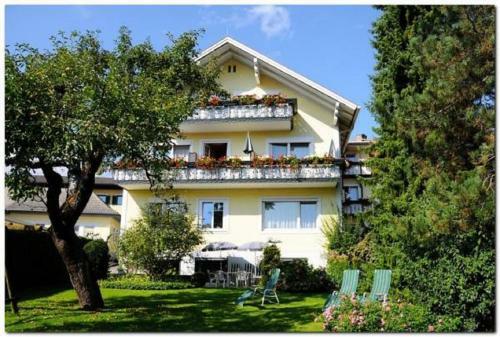 Hostal Pension & Apartments Ertl