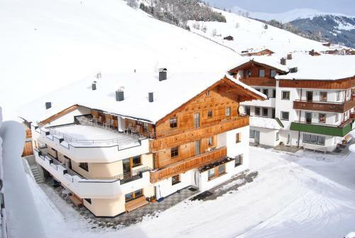 Bed & Breakfast G�stehaus Hochstaffl