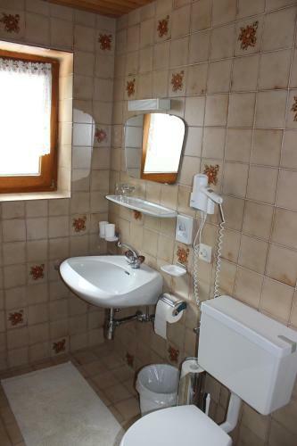 Hostal Lodge Tirolerhof