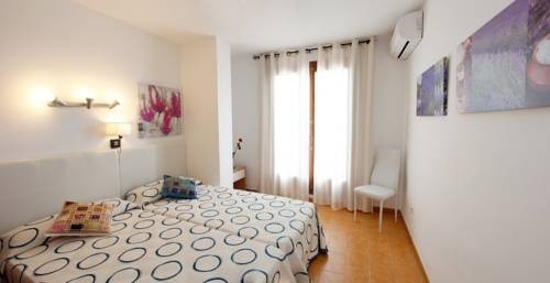 Hotel Apartamentos Sandic