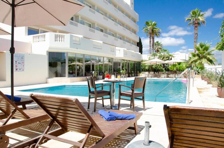 Hotel Moon Dreams Paraiso - Adults Recommended