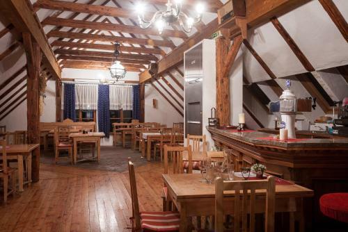 Hostal Hotel & Kurpension Weiss