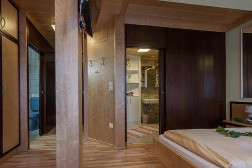 Hostal Hotel & Kurpension Weiss