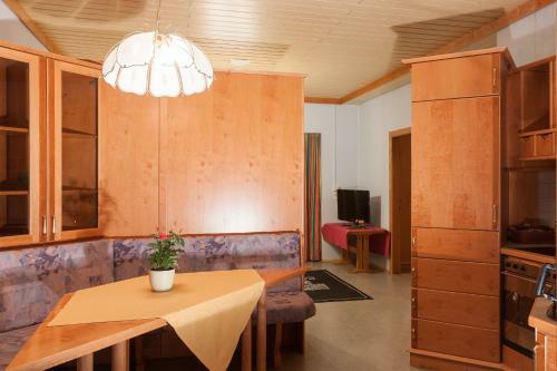 Hostal Hotel & Kurpension Weiss