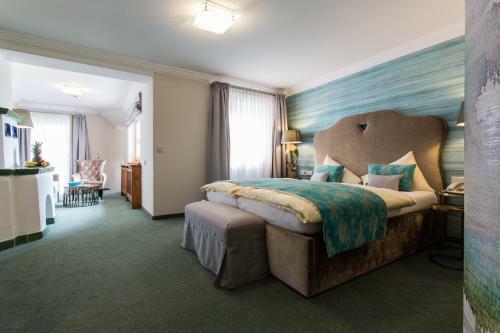 Traumhotel ...liebes Rot-fl�h