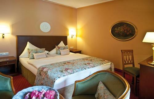Traumhotel ...liebes Rot-fl�h