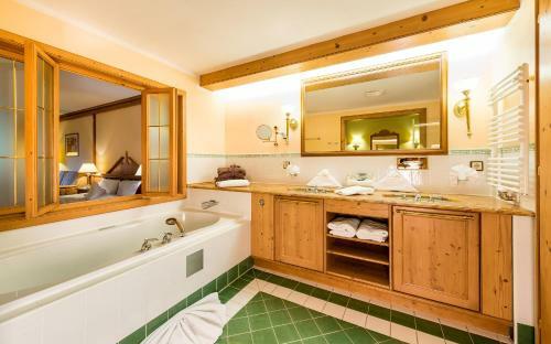 Traumhotel ...liebes Rot-fl�h