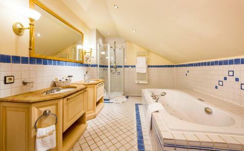 Traumhotel ...liebes Rot-fl�h