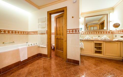Traumhotel ...liebes Rot-fl�h