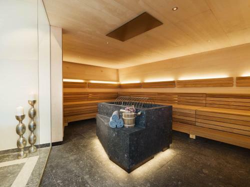 Traumhotel ...liebes Rot-fl�h