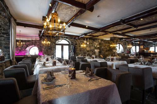 Traumhotel ...liebes Rot-fl�h
