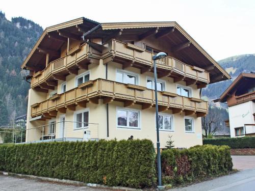 Apartment Sidan I