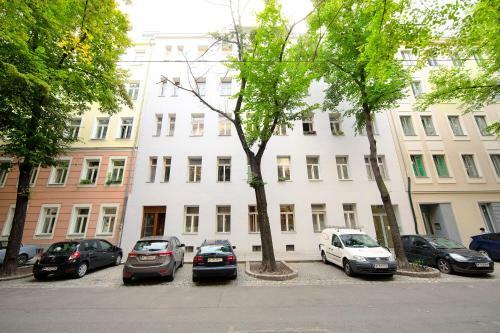 Prater Apartments