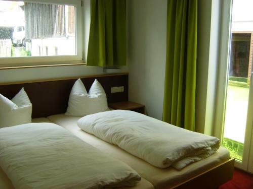 Almandin Apartments