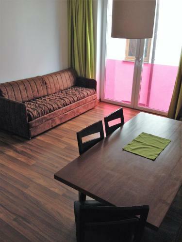 Almandin Apartments