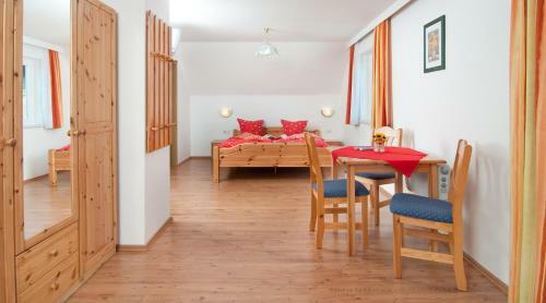 Hostal G�stehaus Lutschounig