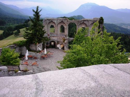 Hostal G�stehaus Lutschounig