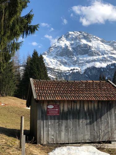 Berghaus Halali - Dein Kleines Hotel An Der Zugspitze