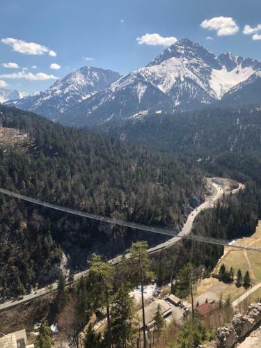 Berghaus Halali - Dein Kleines Hotel An Der Zugspitze