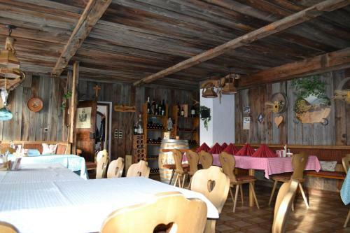 Hostal Gasthaus Zum Platzer