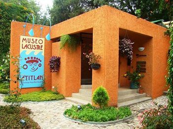 Hotel Posada De Don Rodrigo Panajachel