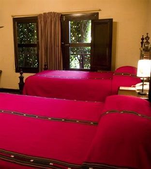 Hotel Posada De Don Rodrigo Panajachel