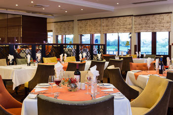 Phakalane Golf Estate Hotel