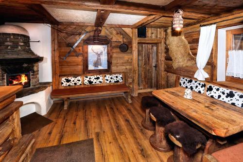 A Casa Rubin Chalet & Studio Resort