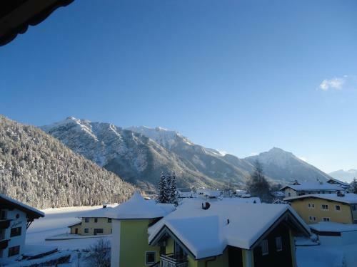 Hostal Landhaus Achental
