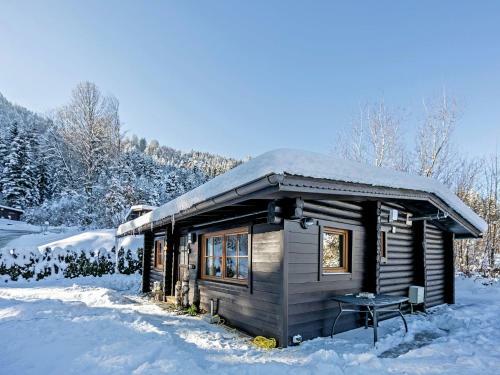 Comfortable Chalet In W Rgl Boden Near Ski Area