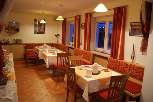 Hostal Haus Roswitha