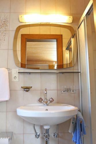 Hostal Pension Aloisl`s Harmonie