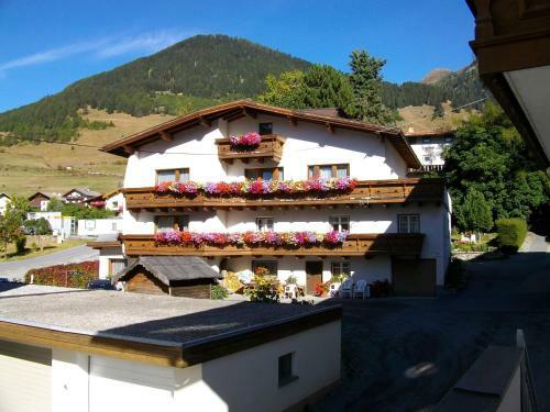 Hostal Pension Aloisl`s Harmonie