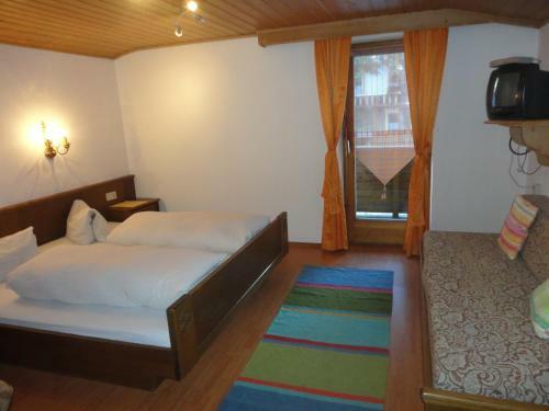 Hostal Pension Aloisl`s Harmonie