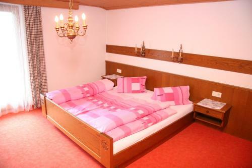 Hostal Pension Aloisl`s Harmonie