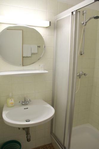 Hostal Snooze Guesthouse