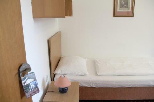 Hostal Snooze Guesthouse