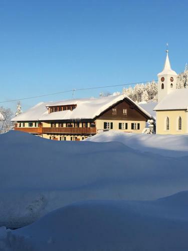 Hostal Bed & Breakfast Jungholz - Pension Katharina
