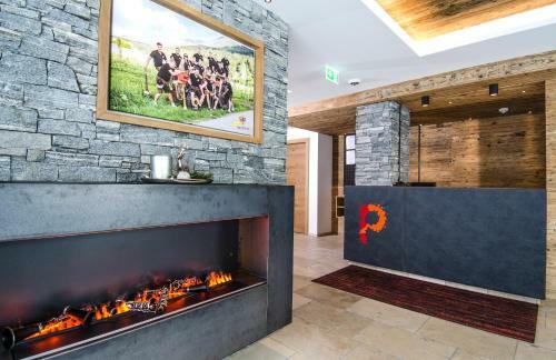 Hostal Hotel Garni Persutt