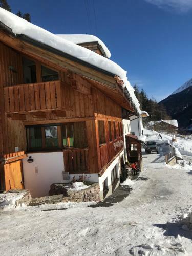 Hostal Appartement Obergand
