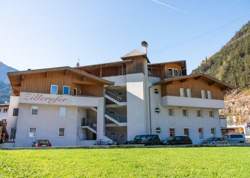 423 Penthouse Apartment Mayrhofen
