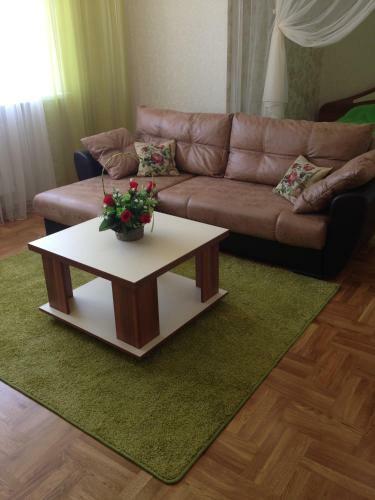 Apartment On Bulvar Kosmonavtov 40