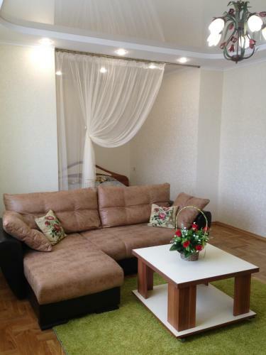 Apartment On Bulvar Kosmonavtov 40